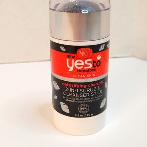 Yes to Tomatoes 2 in 1 Scrub & Cleanser Stick
